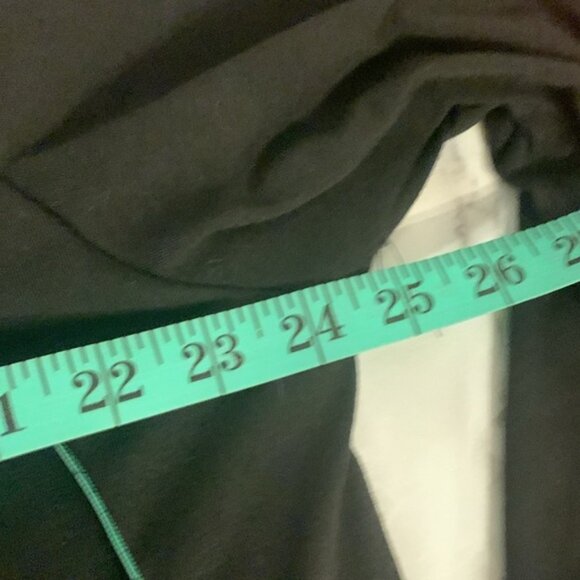 Nwot Long Black Short Sleeve Tee With White Cross And Heart - Picture 6 of 7